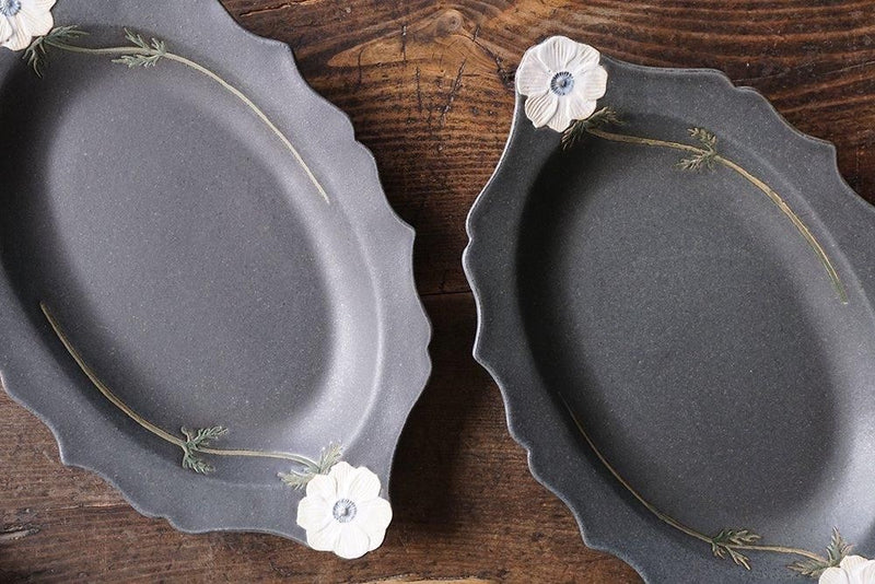 益子焼 Yoshizawa Charcoal Anemone Oval Plate