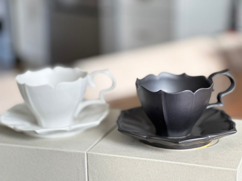 USUKIYAKI 臼杵烧 Tea Cup & Saucer (BLACK)