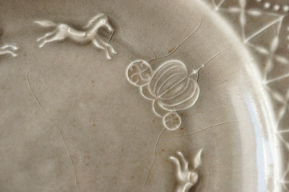 Yoshizawa Pear Stone Gray Merry-Go-Round Octagonal Plate - Thumbnail 4