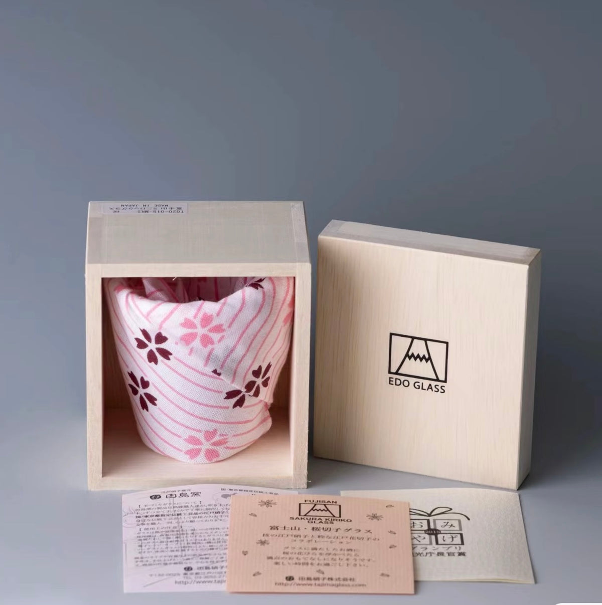 Edo Glass Sakura Mt. Fuji whit Glass Tumbler - 270 ml – KONPOTO