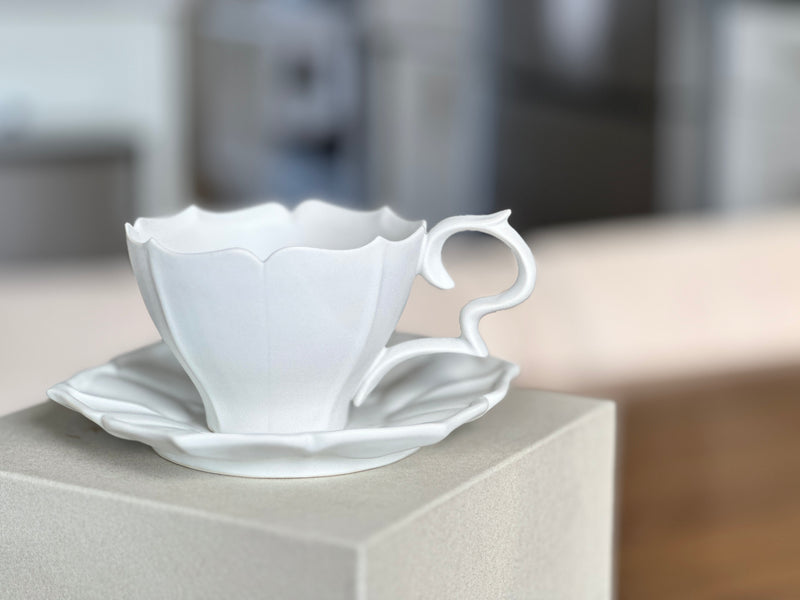 USUKIYAKI 臼杵烧 Tea Cup & Saucer (WHITE)