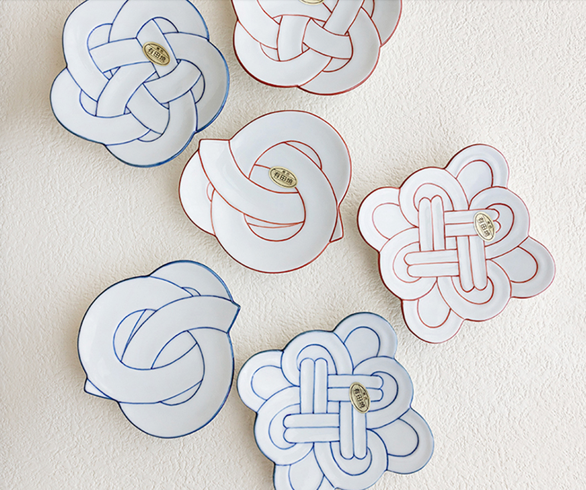 Arita Taseigama Knot Small Plate Blue – KONPOTO
