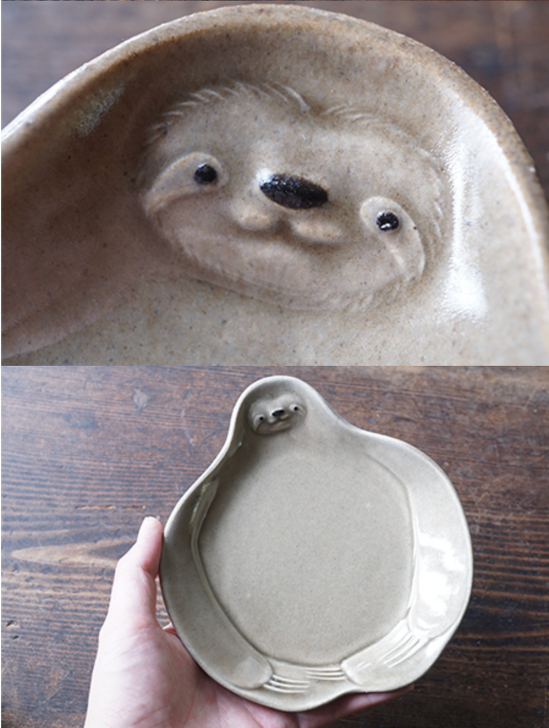 益子焼 Yoshizawa kiln parents sloth plate (penetration/glaze crack)